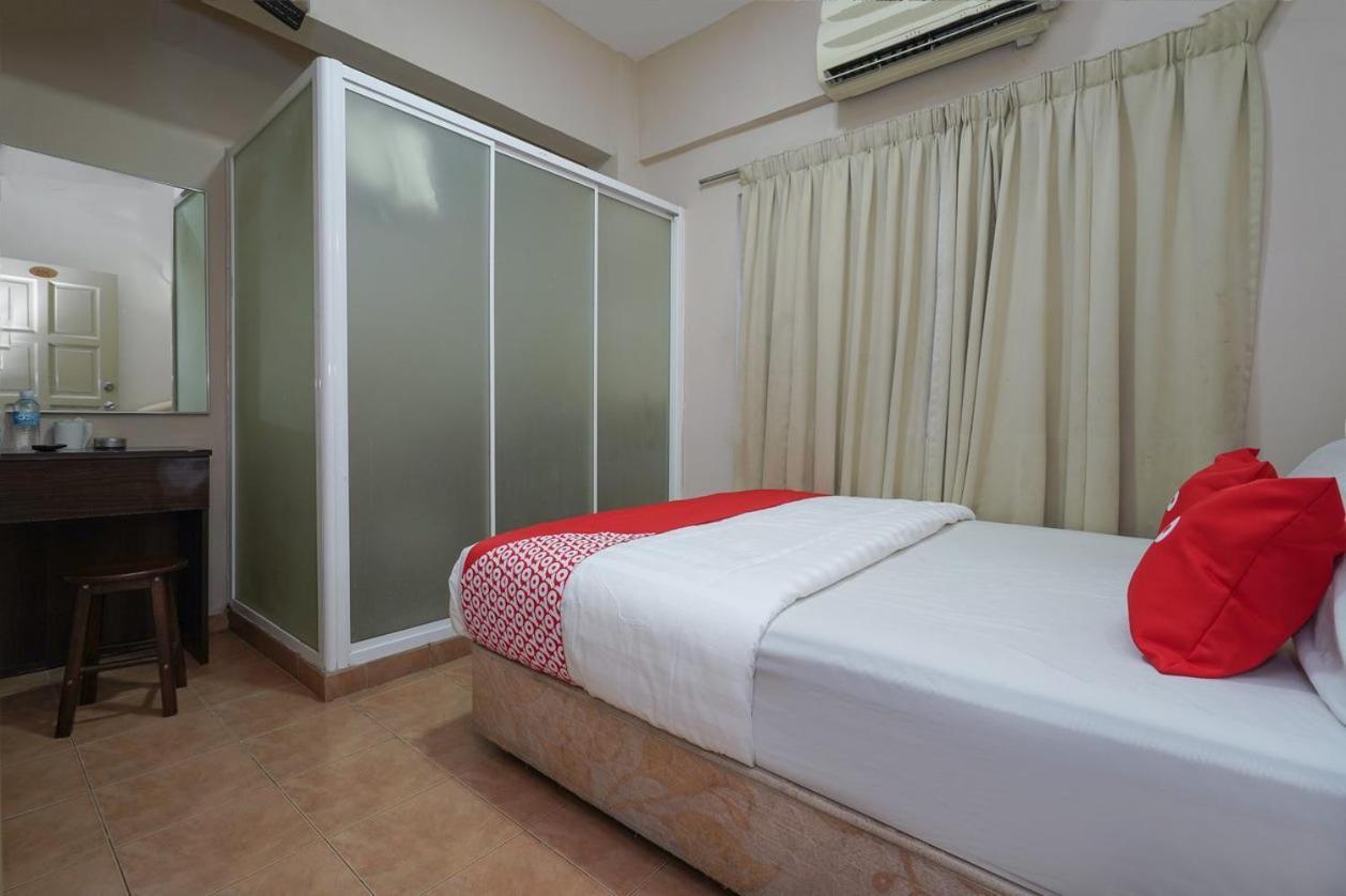 Hotel 91 Kajang Town Bagian luar foto